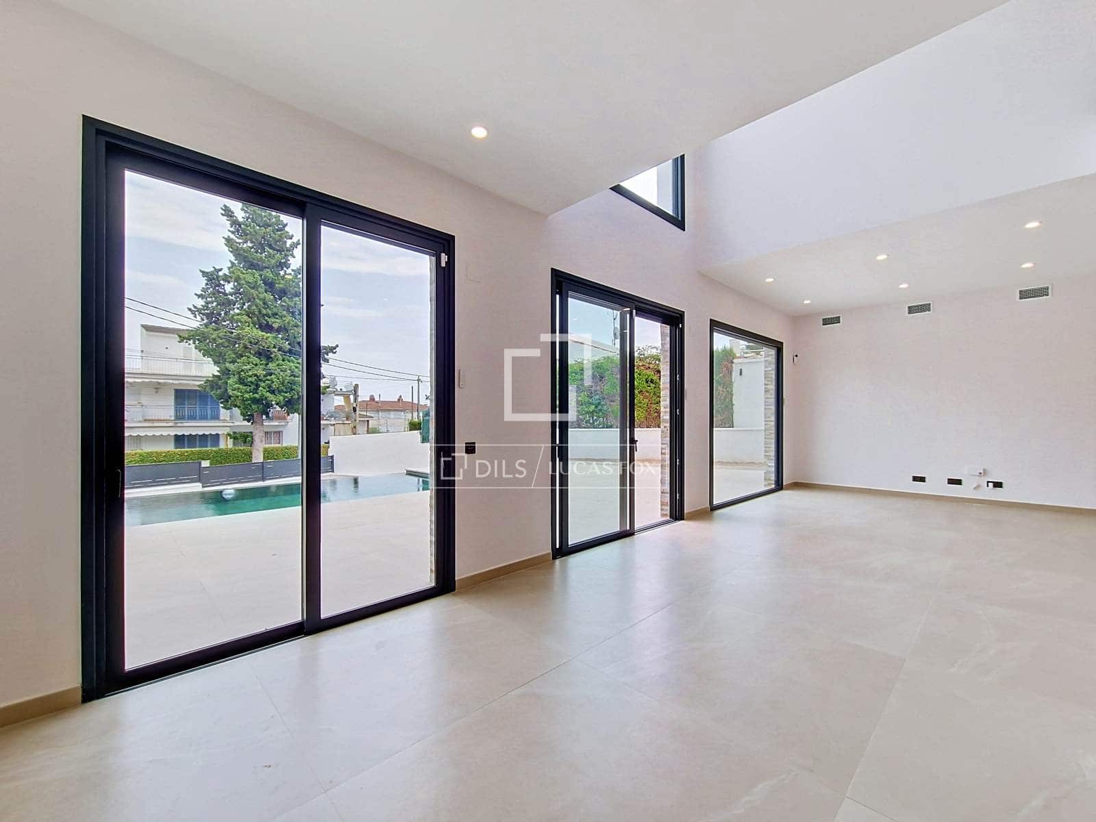 4 bedroom Villa for sale in Segur de Calafell with pool garage - € 780,000 (Ref: 9964289)