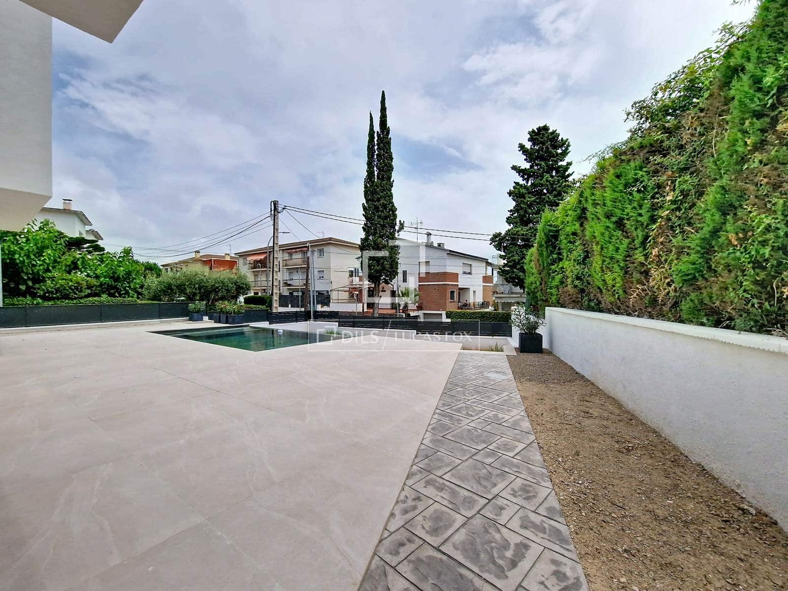 4 bedroom Villa for sale in Segur de Calafell with pool garage - € 780,000 (Ref: 9964289)