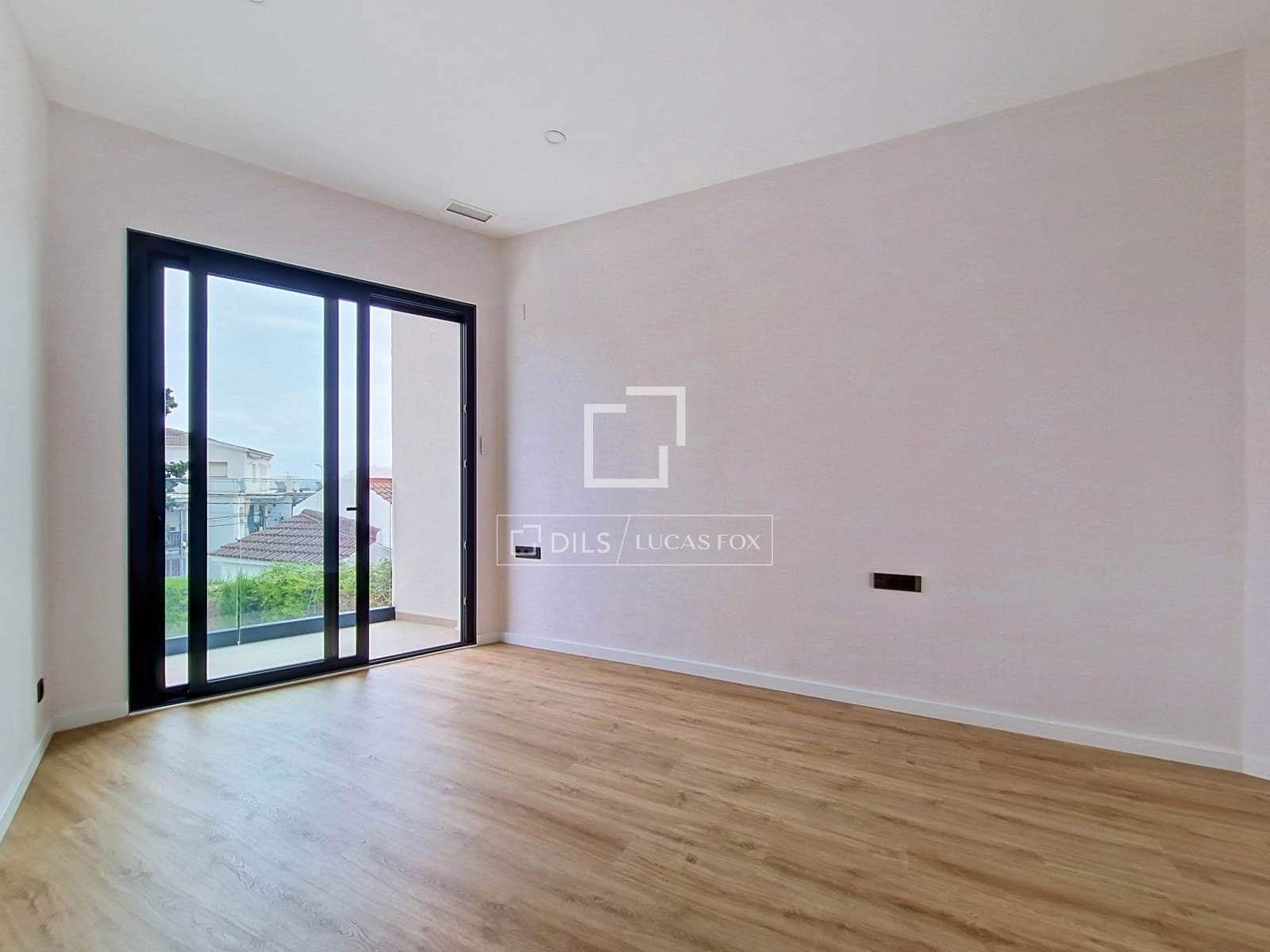 4 bedroom Villa for sale in Segur de Calafell with pool garage - € 780,000 (Ref: 9964289)