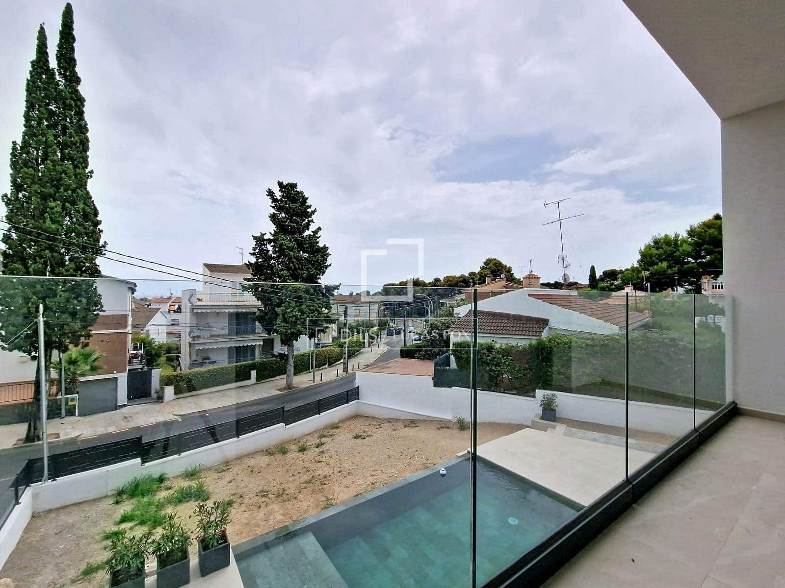 4 bedroom Villa for sale in Segur de Calafell with pool garage - € 780,000 (Ref: 9964289)