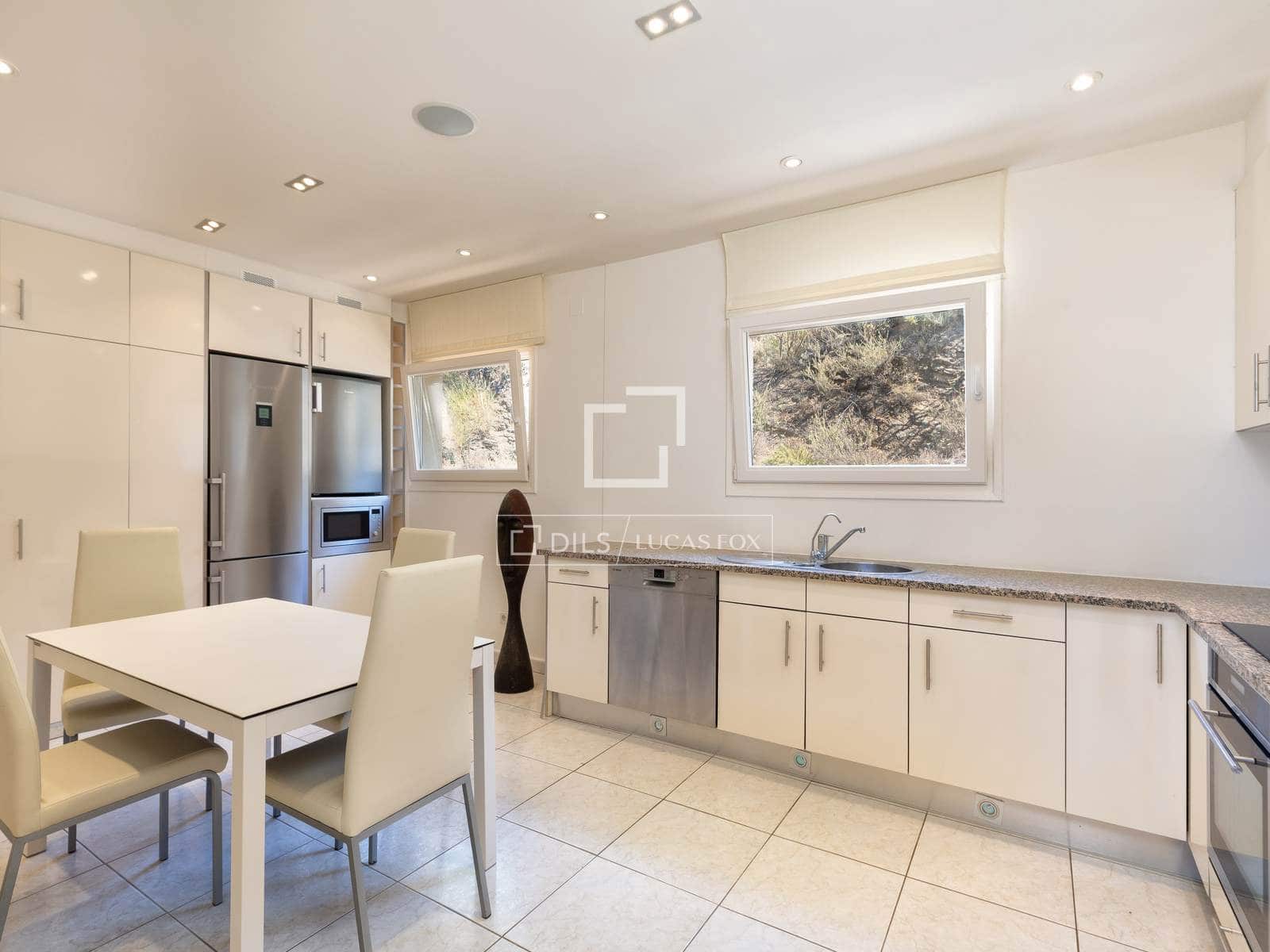 4 soveværelse Villa til salg i Roses med swimmingpool garage - € 1.575.000 (Ref: 9964290)