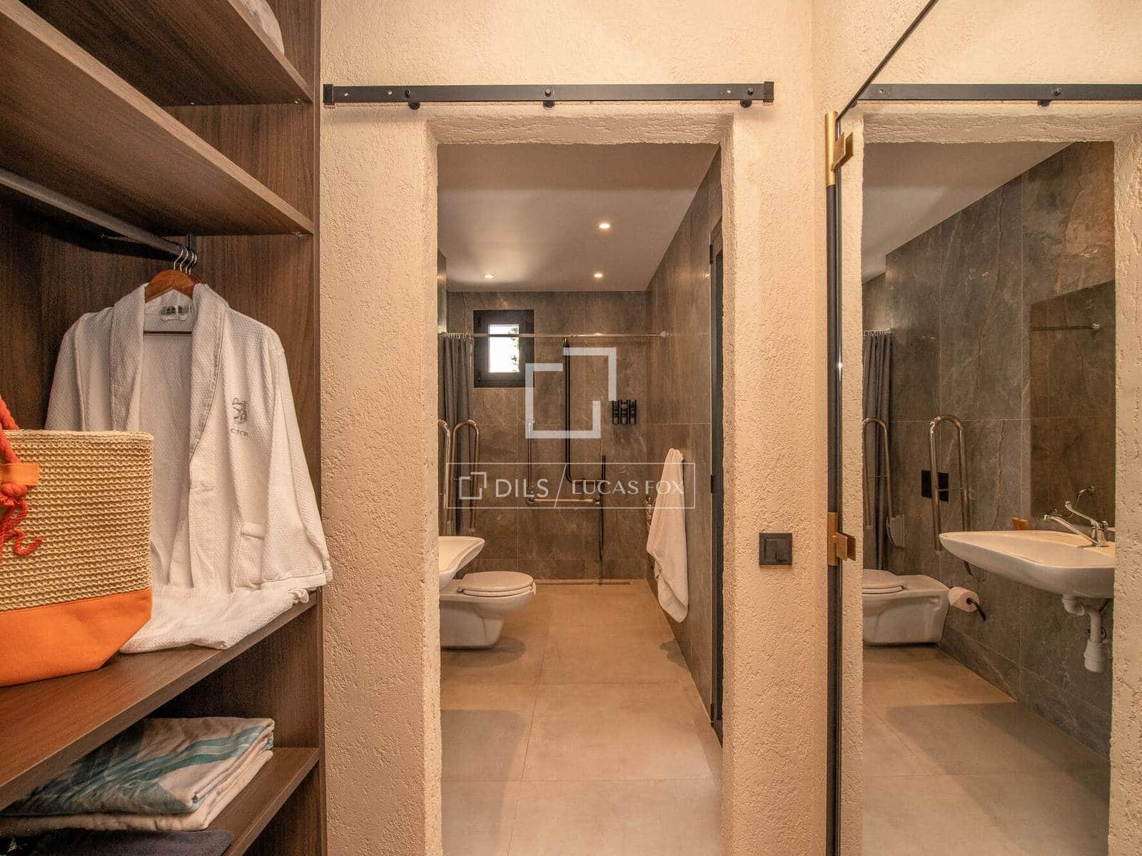 7 soveværelse Erhverv til salg i Sant Feliu de Guixols - € 1.800.000 (Ref: 9964291)