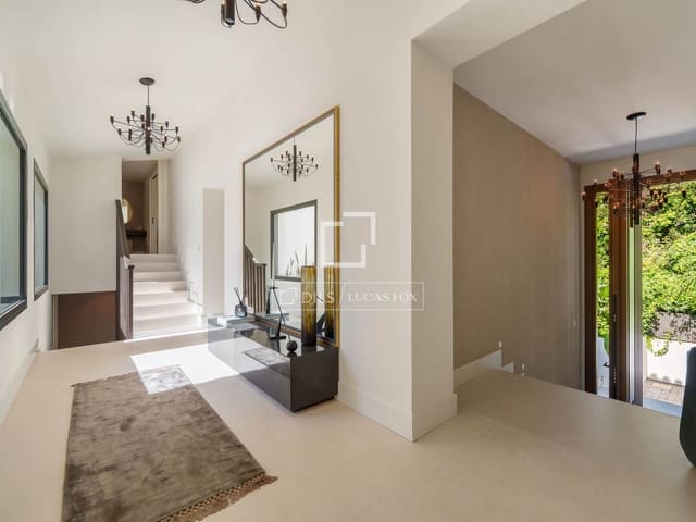 5 slaapkamer Villa te koop in Marbella met zwembad garage - € 5.950.000 (Ref: 9964412)