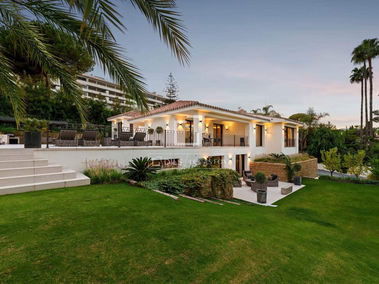 5 bedroom Villa for sale in Marbella with pool garage - € 5,950,000 (Ref: 9964412)
