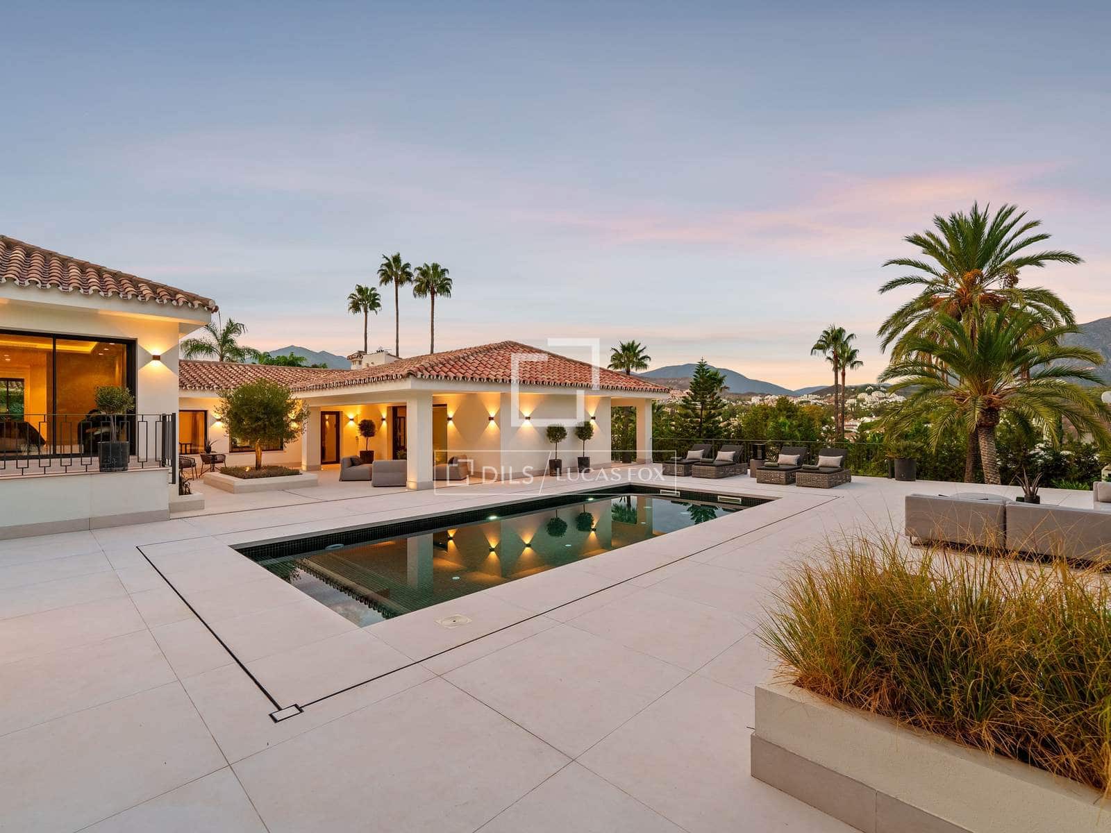 5 bedroom Villa for sale in Marbella with pool garage - € 5,950,000 (Ref: 9964412)