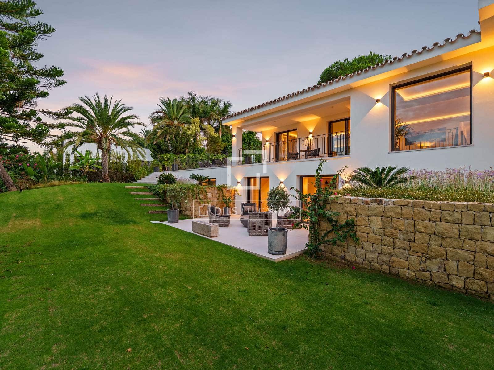 5 bedroom Villa for sale in Marbella with pool garage - € 5,950,000 (Ref: 9964412)