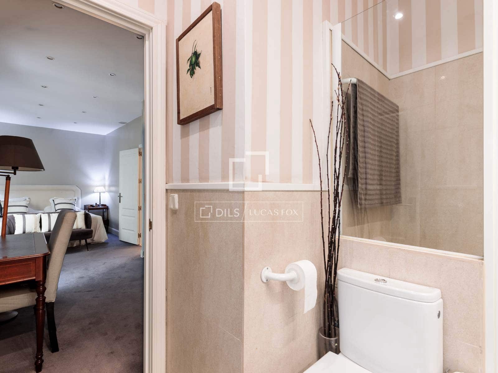 3 soveværelse Lejlighed til salg i Madrid by - € 1.780.000 (Ref: 9964413)