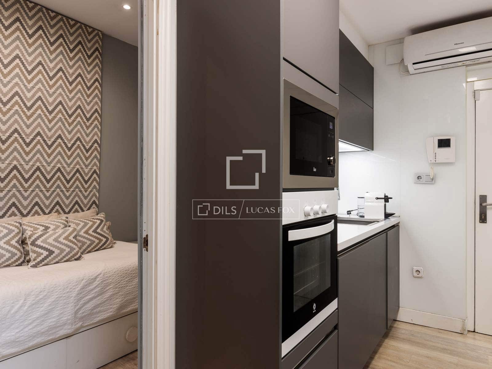 3 soveværelse Lejlighed til salg i Madrid by - € 1.780.000 (Ref: 9964413)