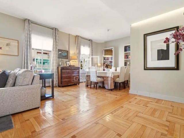 3 soveværelse Lejlighed til salg i Castellana, Madrid by - € 1.780.000 (Ref: 9964413)