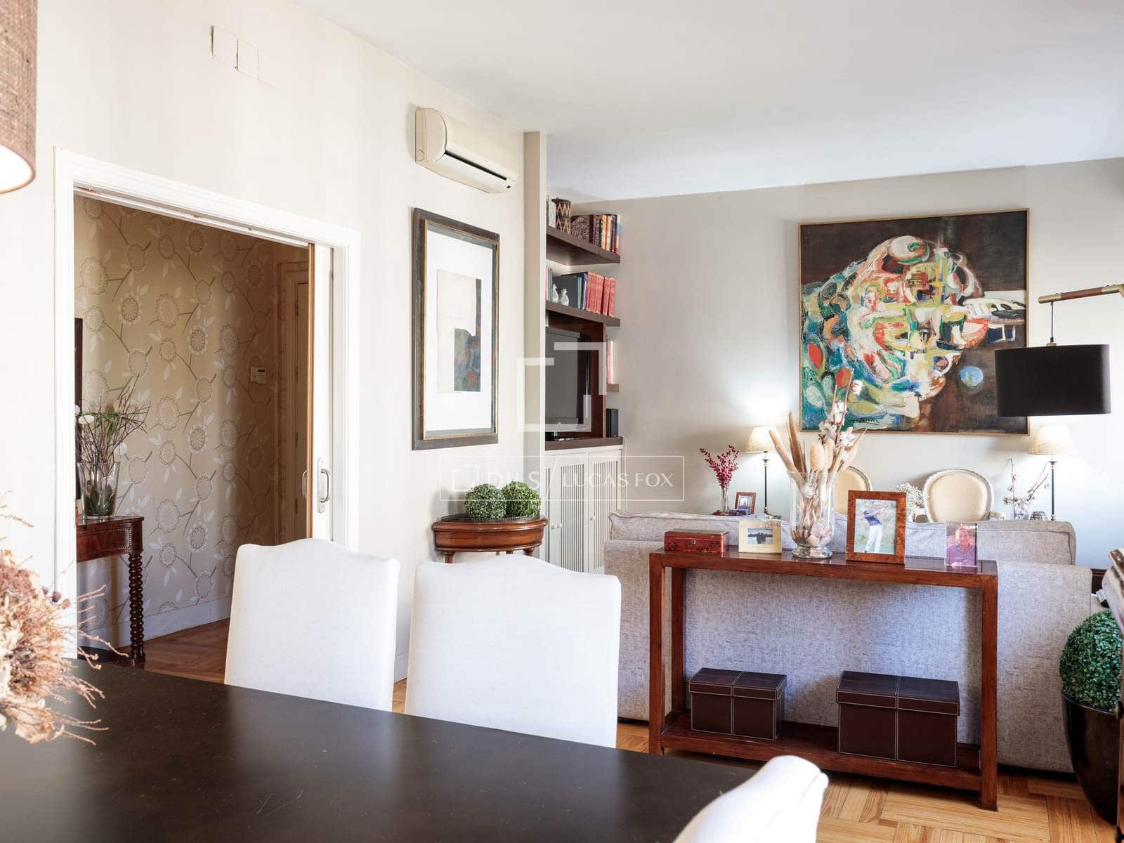 3 soveværelse Lejlighed til salg i Madrid by - € 1.780.000 (Ref: 9964413)