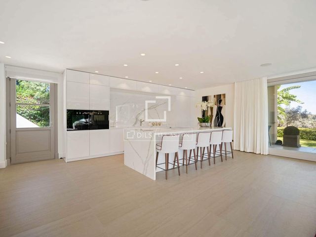 6 sovrum Villa till salu i Marbella med pool garage - 9 950 000 € (Ref: 9964500)