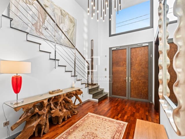 5 soveværelse Villa til salg i Muchamiel / Mutxamel med garage - € 1.650.000 (Ref: 9965549)