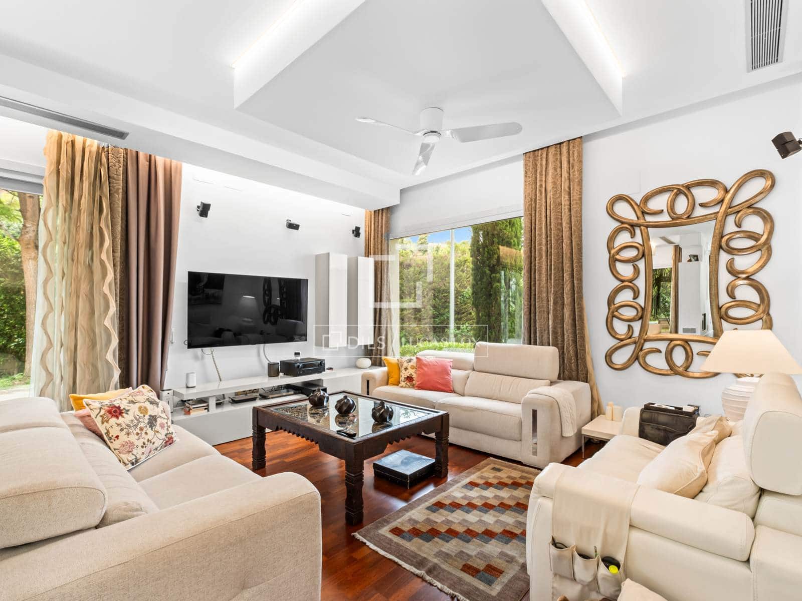 5 bedroom Villa for sale in Muchamiel / Mutxamel with garage - € 1,650,000 (Ref: 9965549)