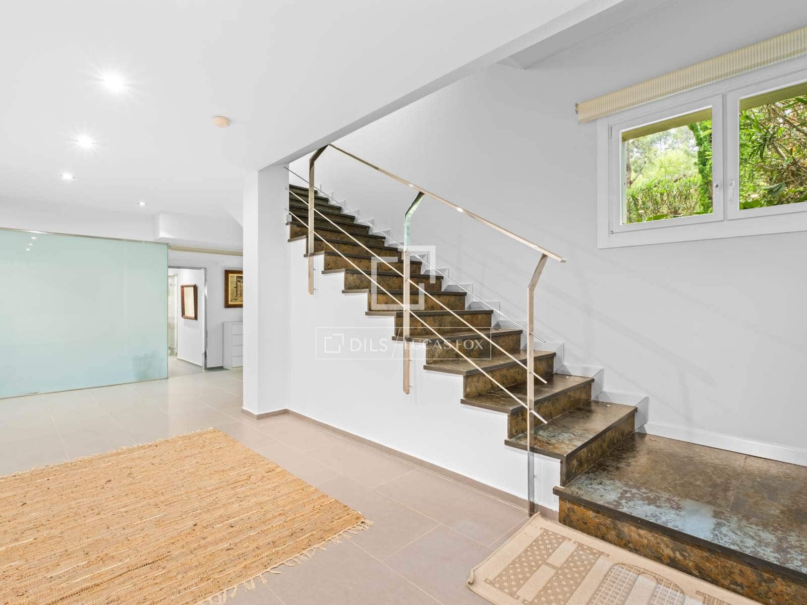 5 bedroom Villa for sale in Muchamiel / Mutxamel with garage - € 1,650,000 (Ref: 9965549)