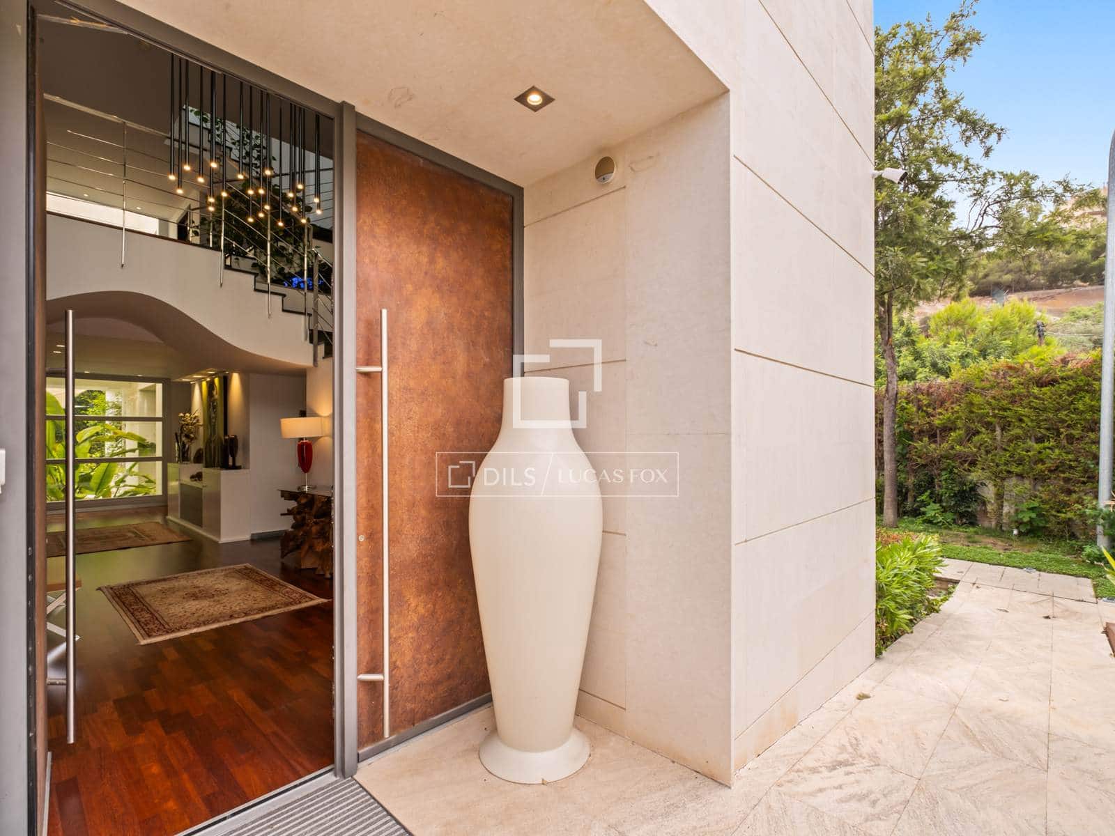 5 bedroom Villa for sale in Muchamiel / Mutxamel with garage - € 1,650,000 (Ref: 9965549)