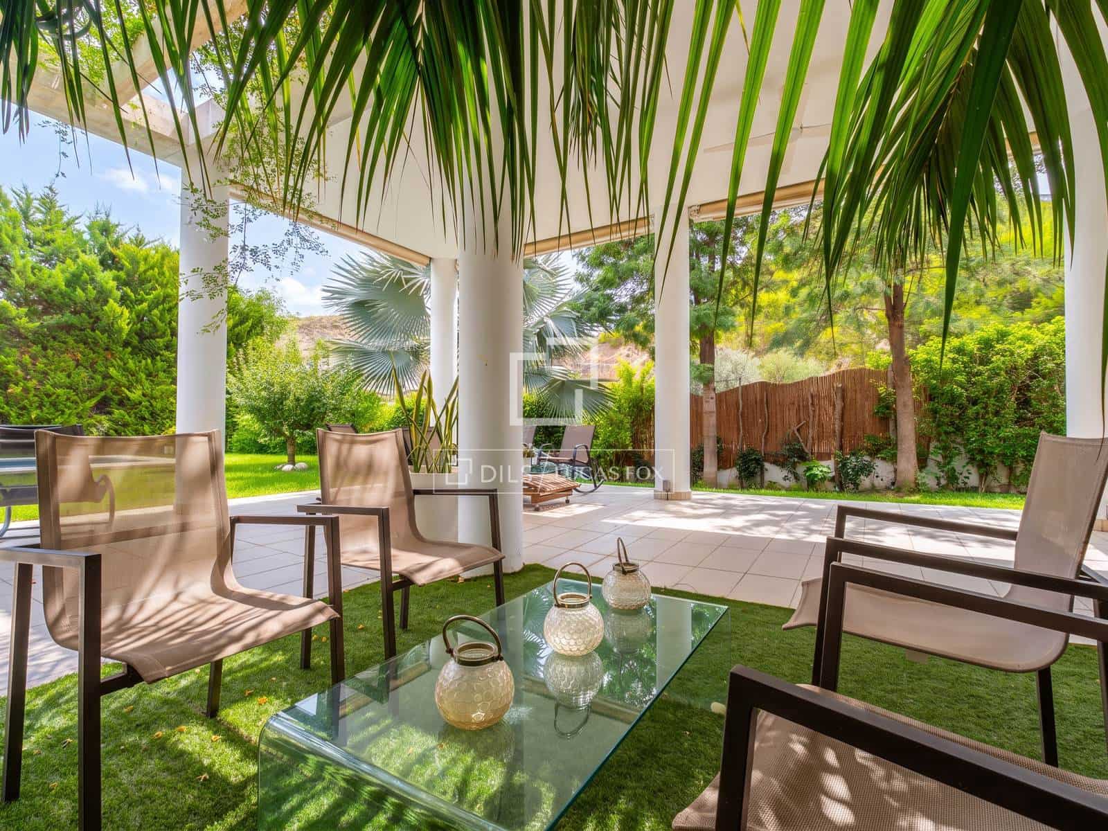 5 bedroom Villa for sale in Muchamiel / Mutxamel with garage - € 1,650,000 (Ref: 9965549)