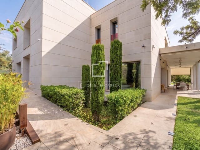 5 soveværelse Villa til salg i Muchamiel / Mutxamel med garage - € 1.650.000 (Ref: 9965549)