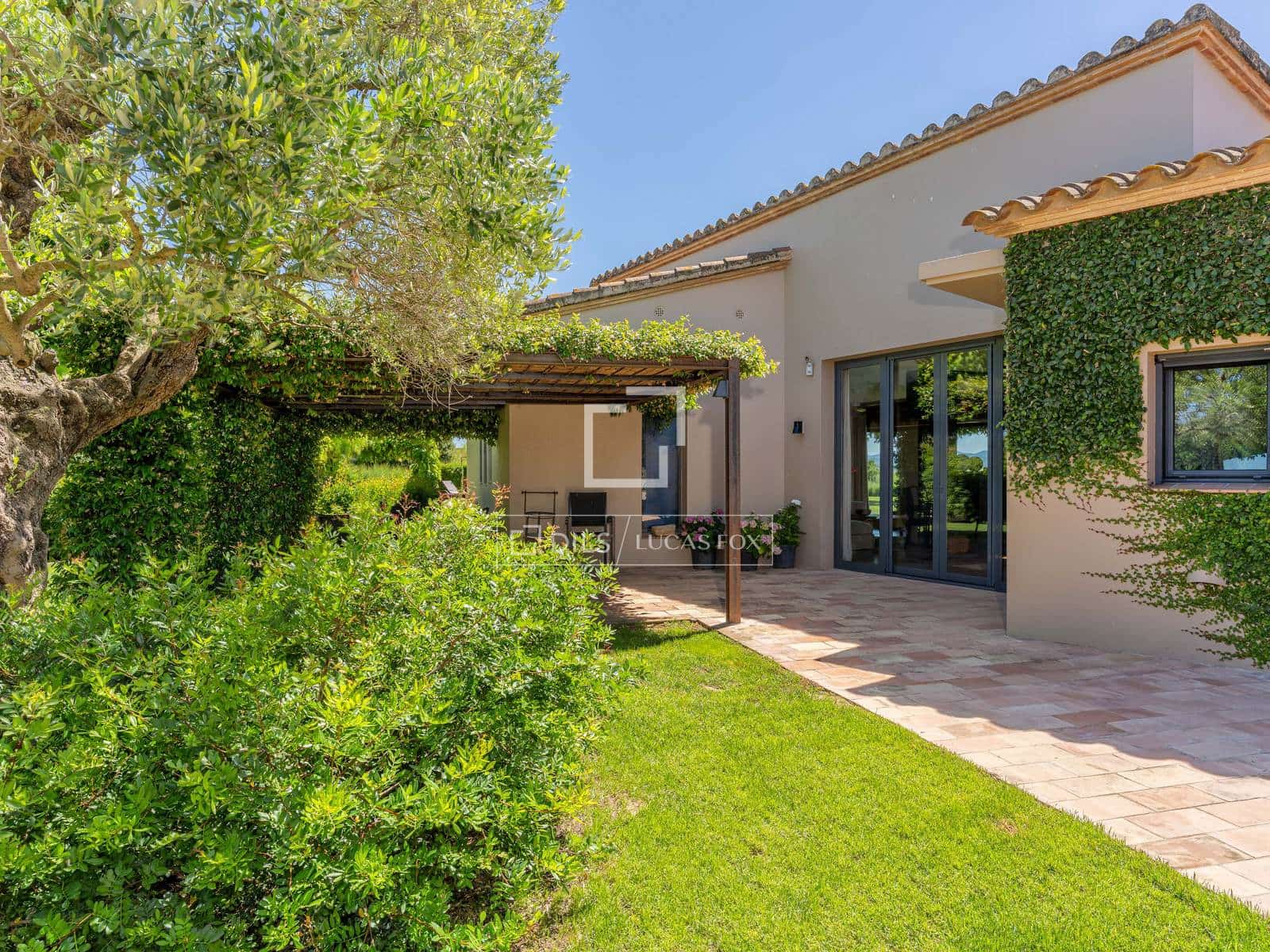 4 quarto Moradia para venda em La Tallada d'Emporda com piscina garagem - 1 670 000 € (Ref: 9965550)