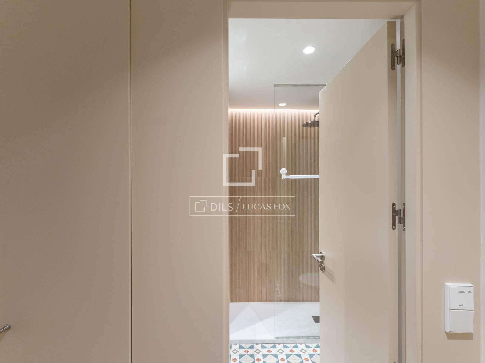 Leilighet til leie i Madrid by - € 2 000 (Ref: 9965552)