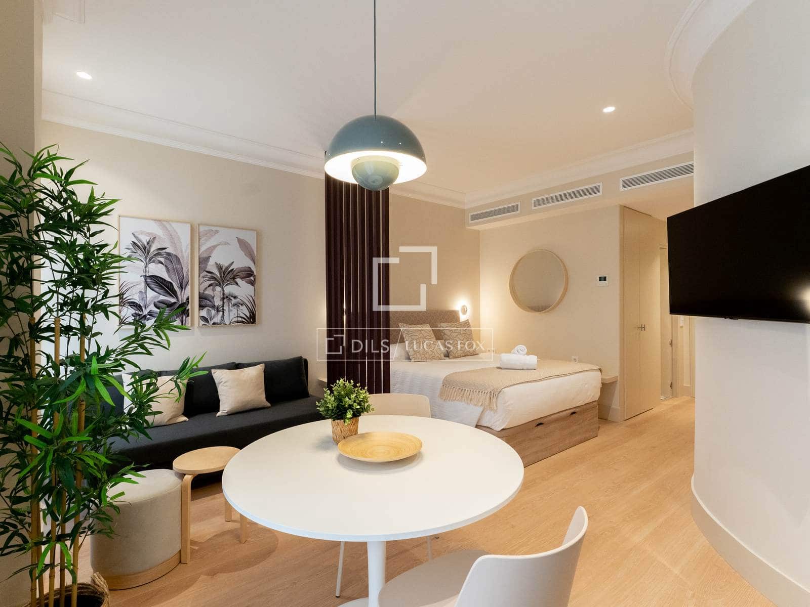 Leilighet til leie i Madrid by - € 2 000 (Ref: 9965552)