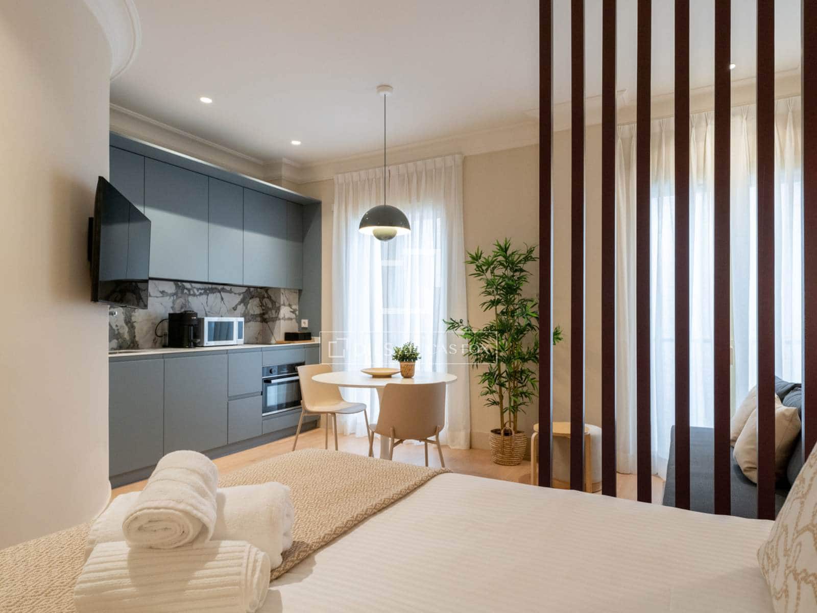Leilighet til leie i Madrid by - € 2 000 (Ref: 9965552)
