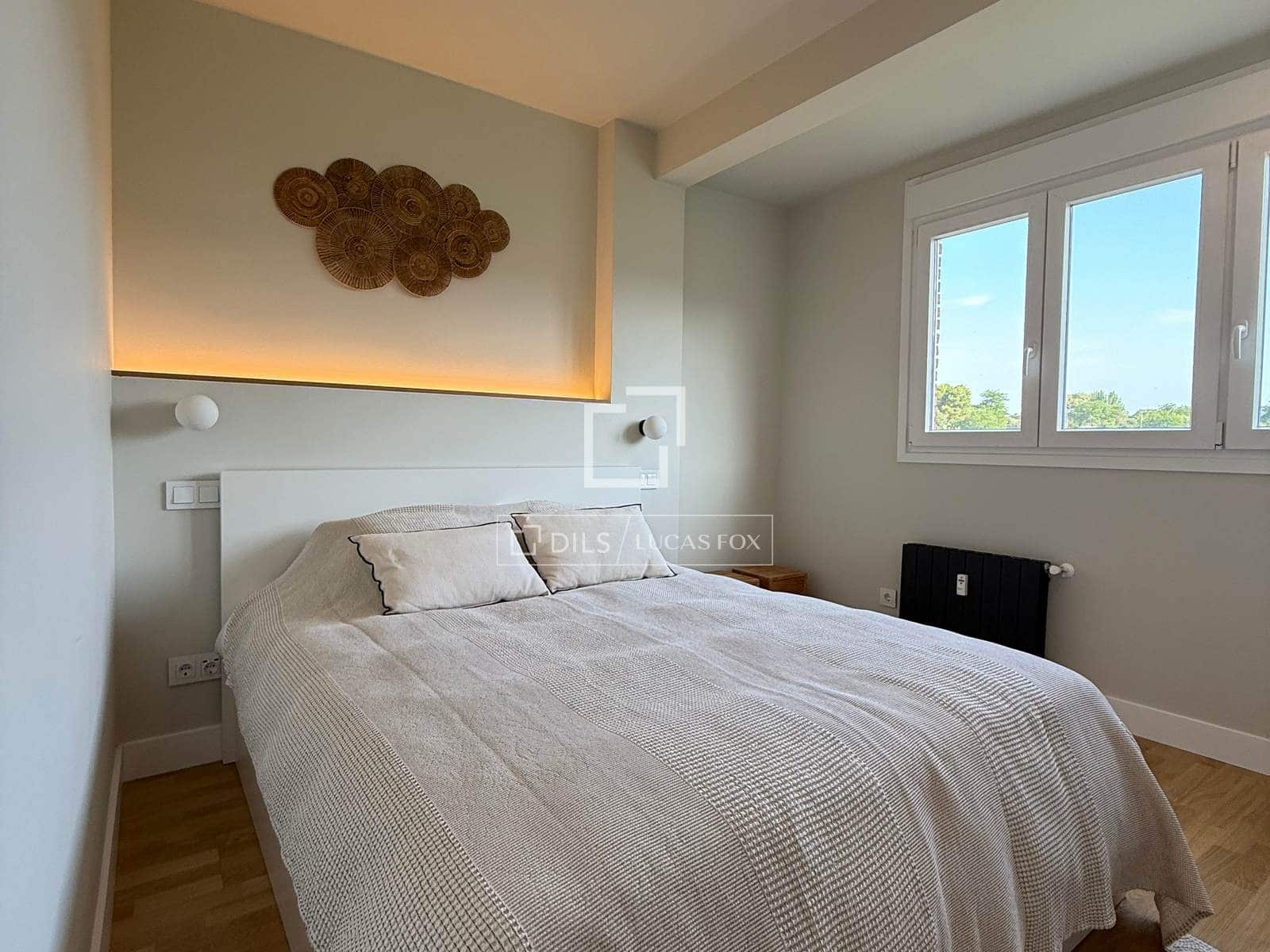 3 quarto Apartamento para arrendar em Madrid cidade - 3 200 € (Ref: 9965553)