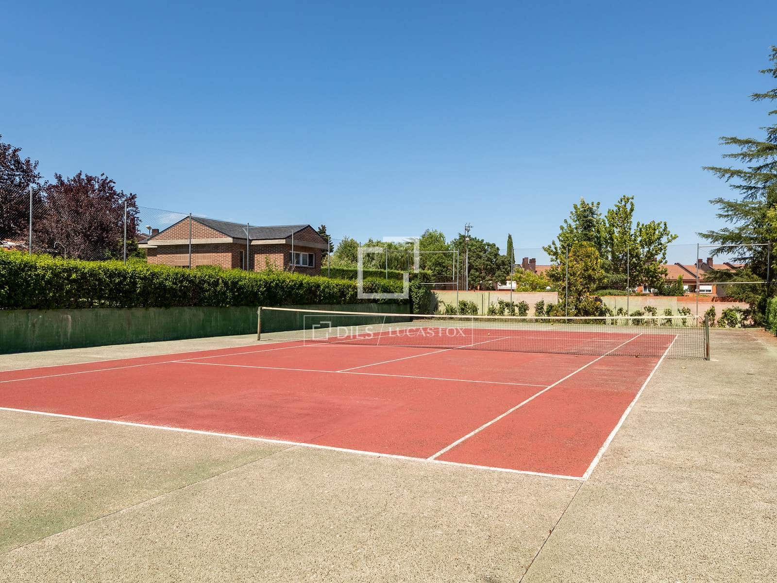 5 soveværelse Villa til salg i Majadahonda med swimmingpool garage - € 1.520.000 (Ref: 9965555)