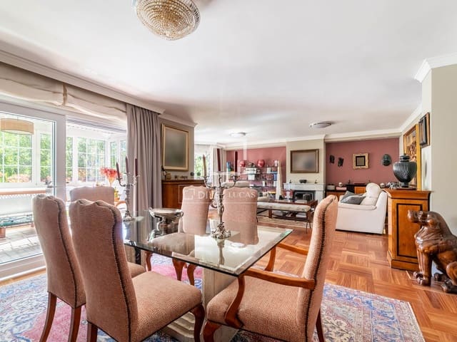 5 slaapkamer Villa te koop in Majadahonda met zwembad garage - € 1.520.000 (Ref: 9965555)