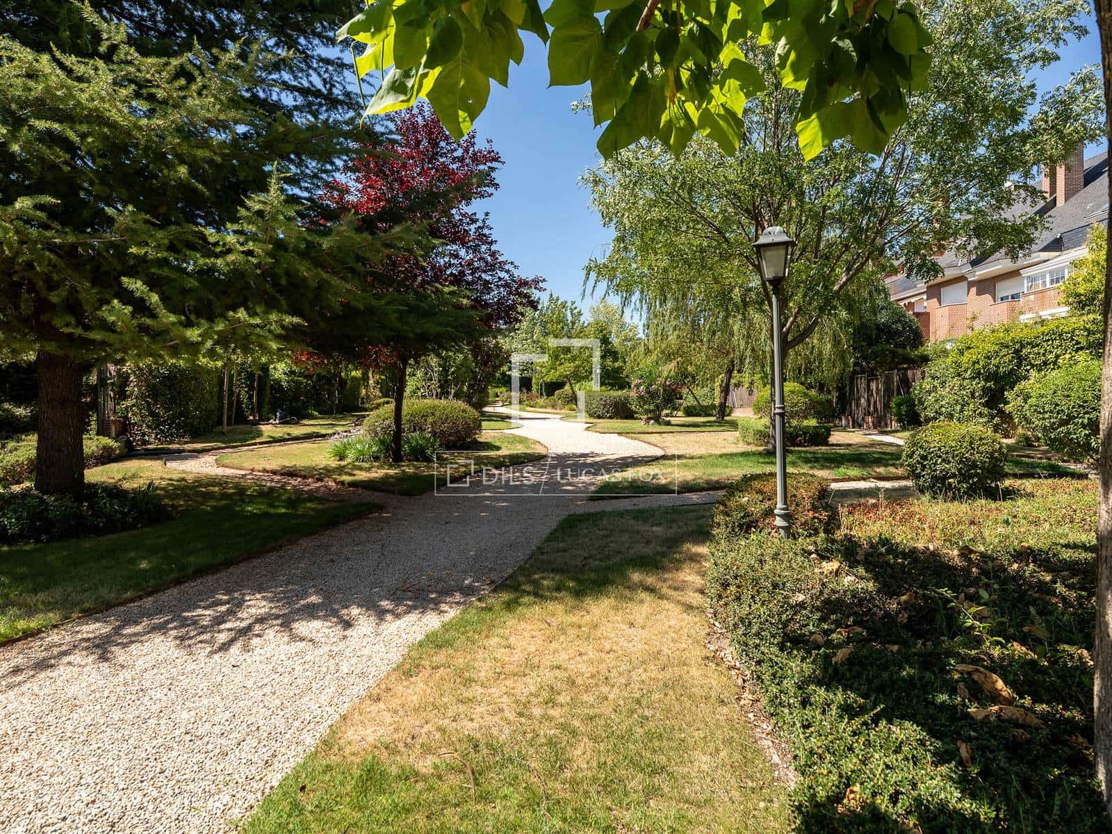 5 soveværelse Villa til salg i Majadahonda med swimmingpool garage - € 1.520.000 (Ref: 9965555)