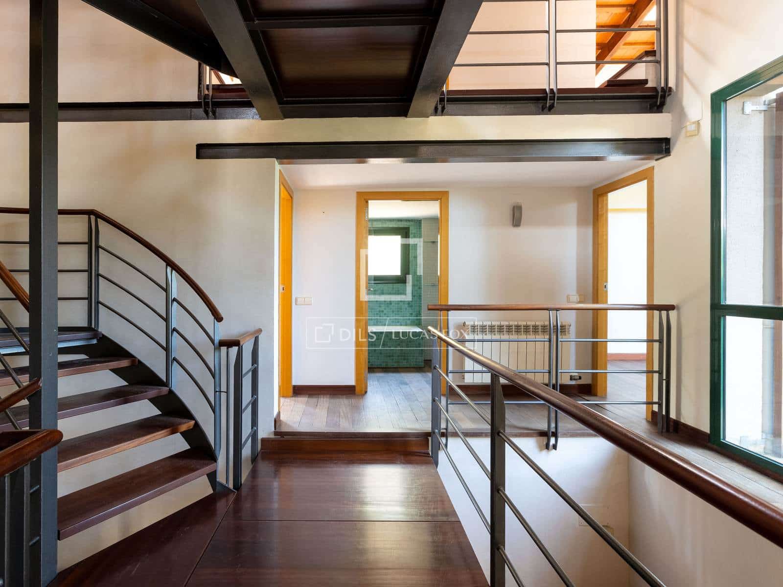 4 bedroom Villa for sale in Premia de Dalt with garage - € 700,000 (Ref: 9965665)