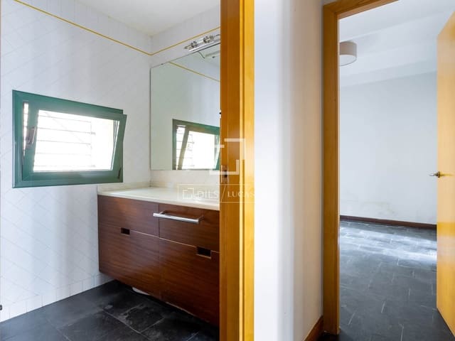 4 soverom Villa til salgs i Premià de Dalt med garasje - € 700 000 (Ref: 9965665)
