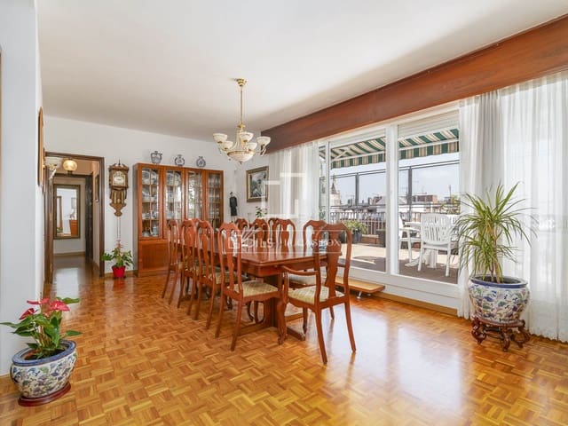 7 slaapkamer Penthouse te koop in Barcelona stad - € 1.350.000 (Ref: 9965667)