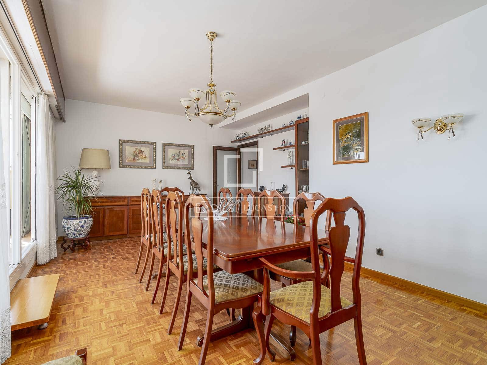 7 slaapkamer Penthouse te koop in Barcelona stad - € 1.350.000 (Ref: 9965667)