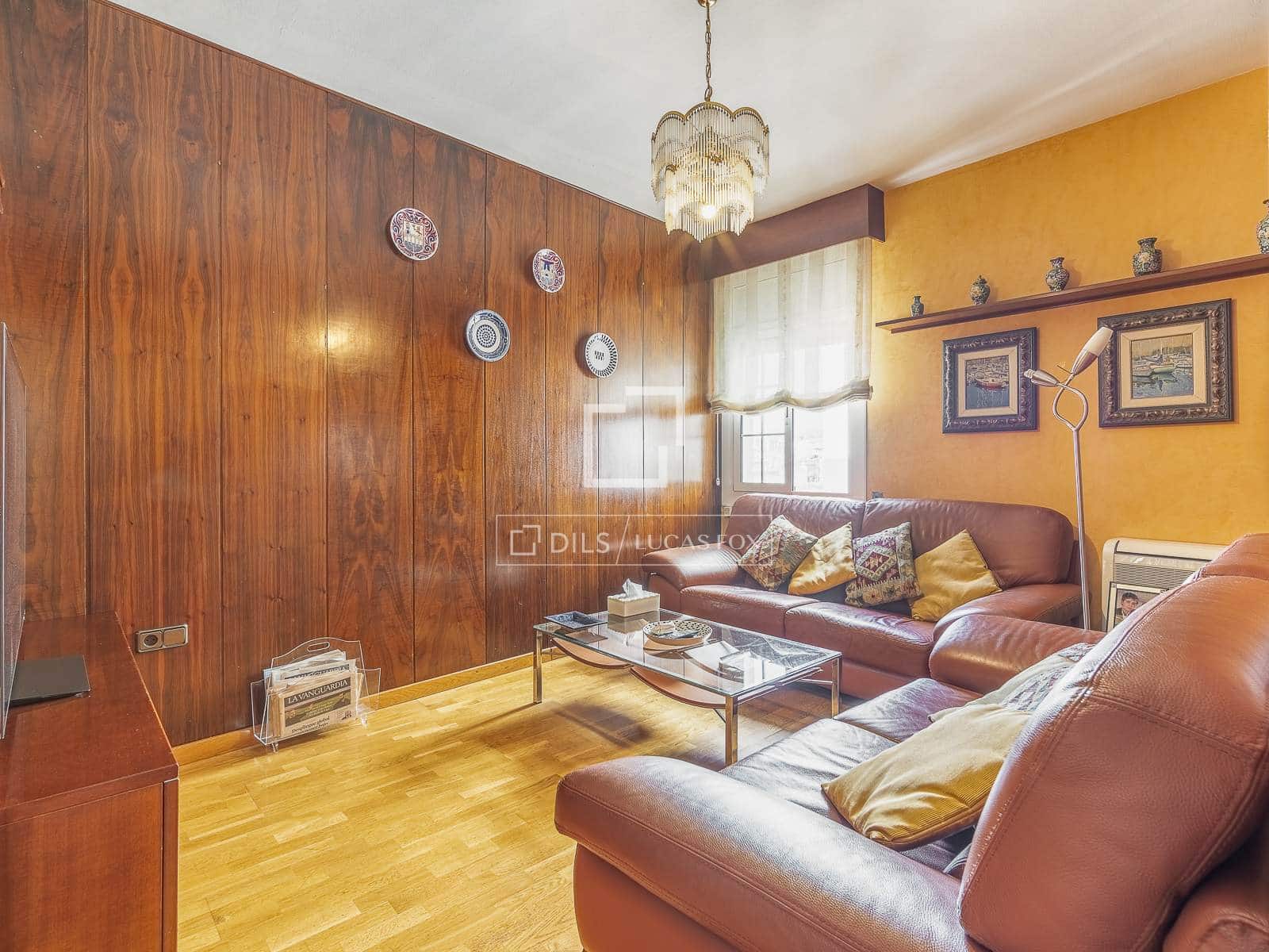 7 slaapkamer Penthouse te koop in Barcelona stad - € 1.350.000 (Ref: 9965667)