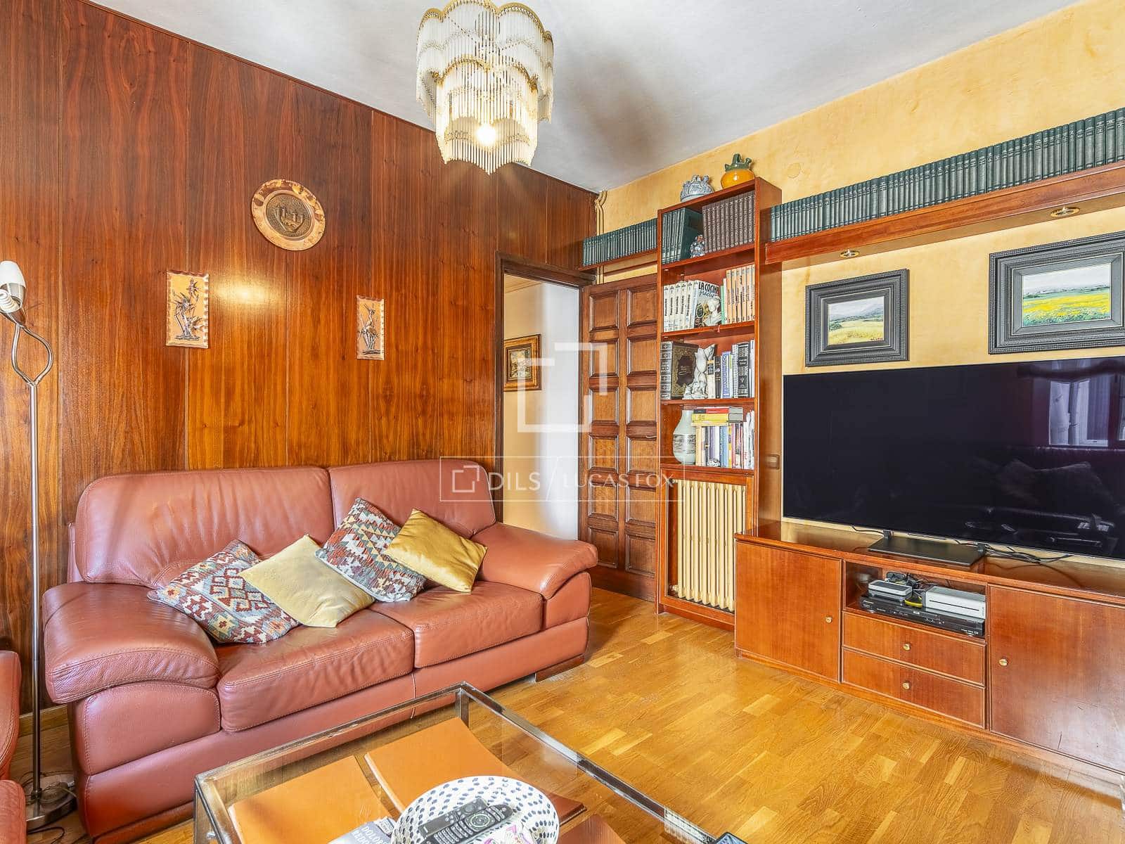7 slaapkamer Penthouse te koop in Barcelona stad - € 1.350.000 (Ref: 9965667)