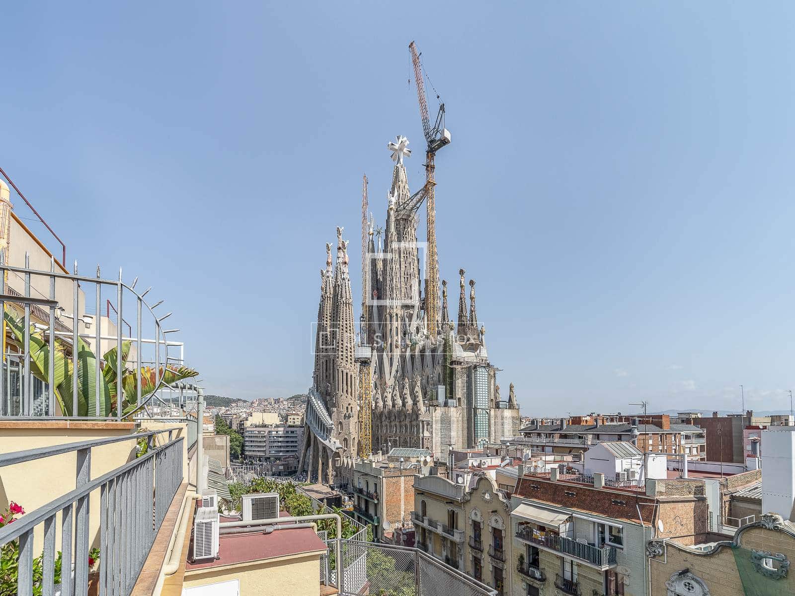 7 slaapkamer Penthouse te koop in Barcelona stad - € 1.350.000 (Ref: 9965667)