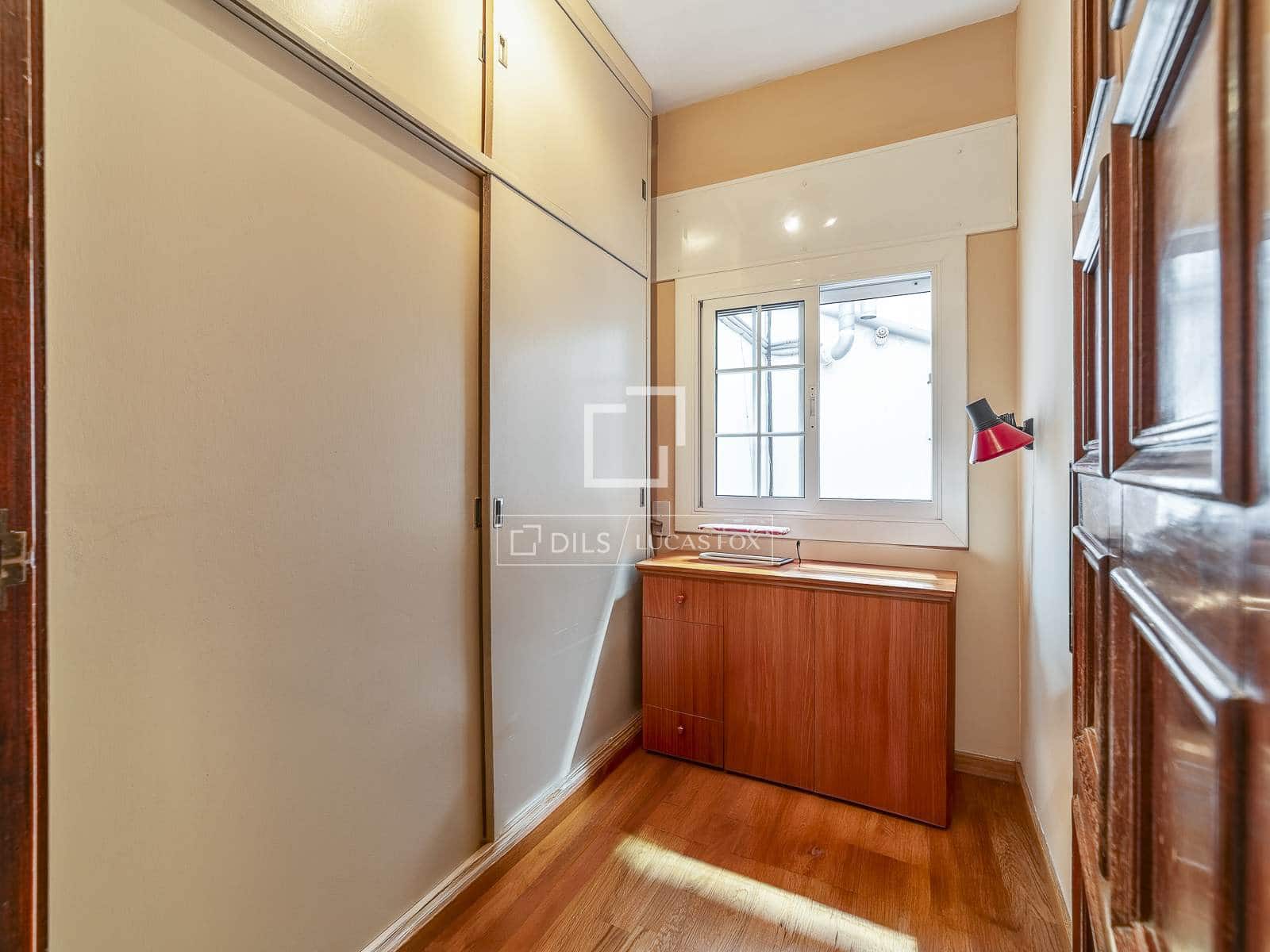 7 slaapkamer Penthouse te koop in Barcelona stad - € 1.350.000 (Ref: 9965667)