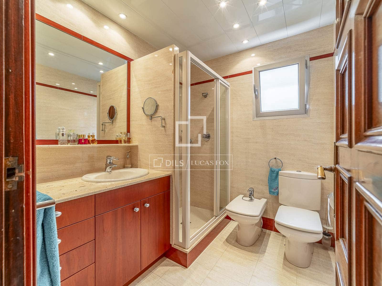 7 slaapkamer Penthouse te koop in Barcelona stad - € 1.350.000 (Ref: 9965667)