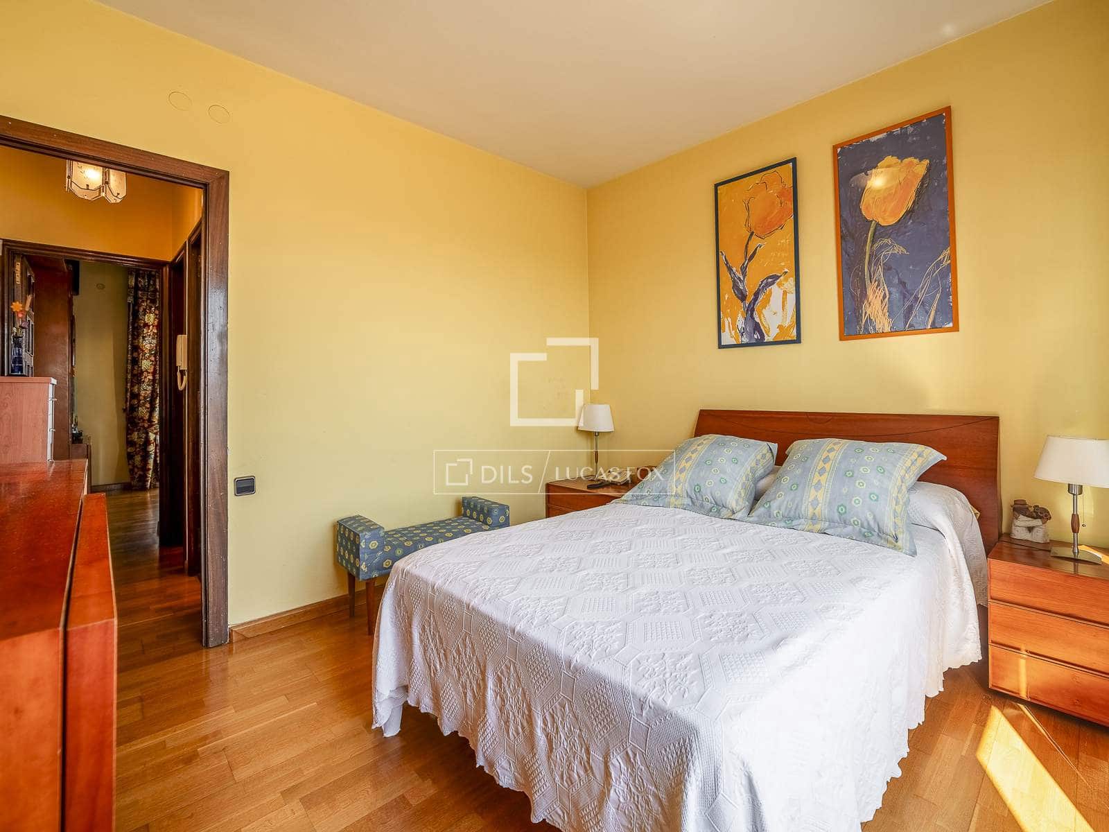 7 slaapkamer Penthouse te koop in Barcelona stad - € 1.350.000 (Ref: 9965667)