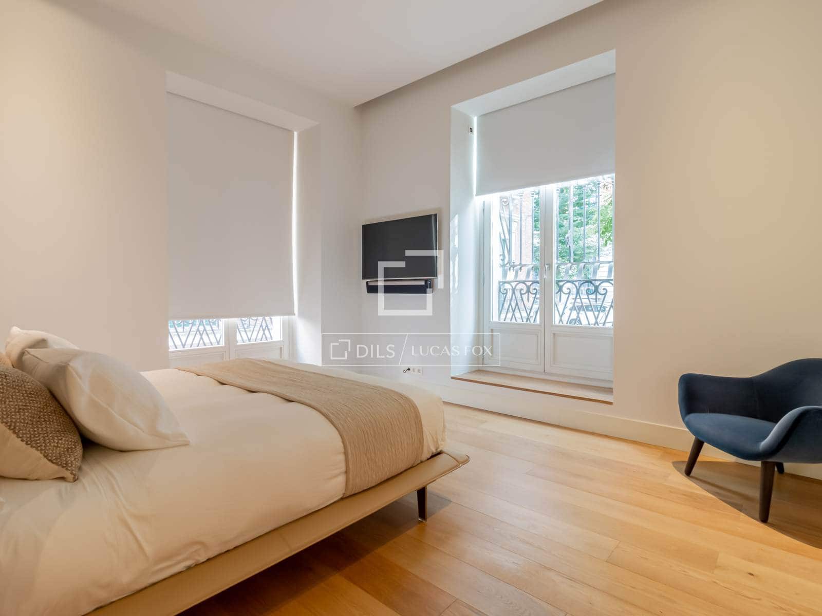 Appartement de 3 chambres à louer à Madrid ville - 11 000 € (Ref: 9965668)