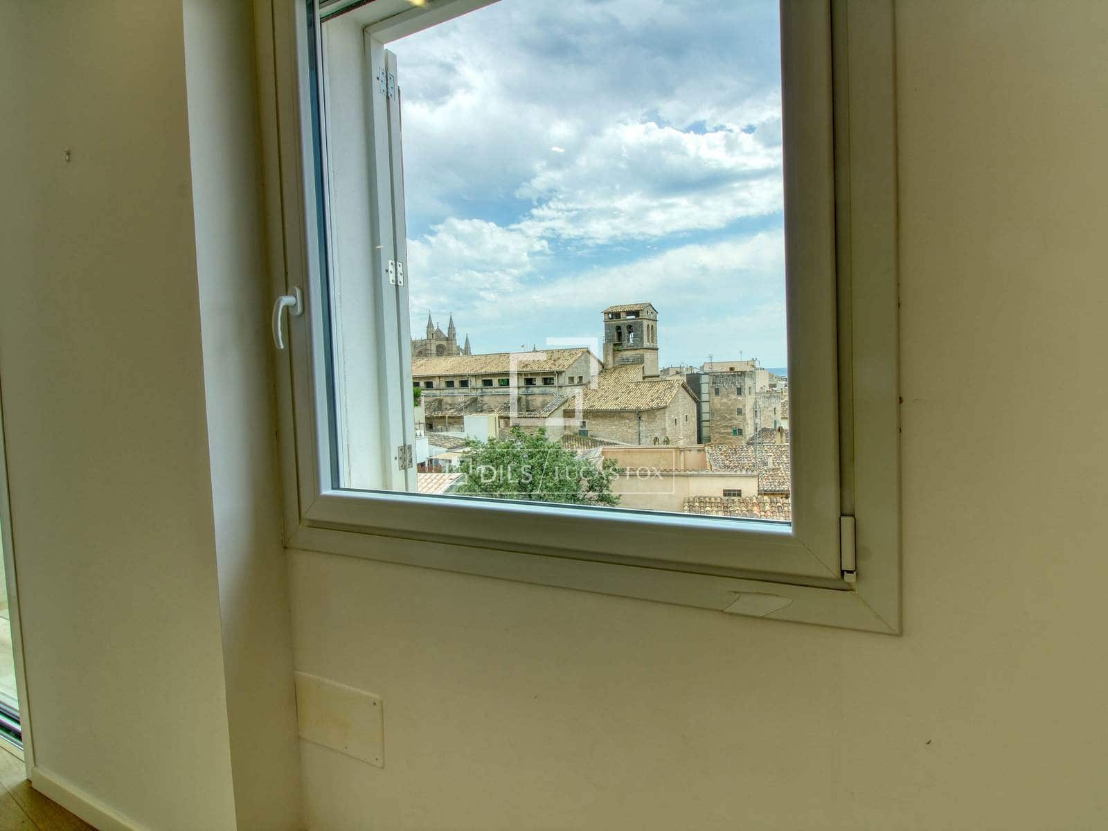 3 sovrum Lägenhet att hyra i Palma de Mallorca - 3 600 € (Ref: 9965669)