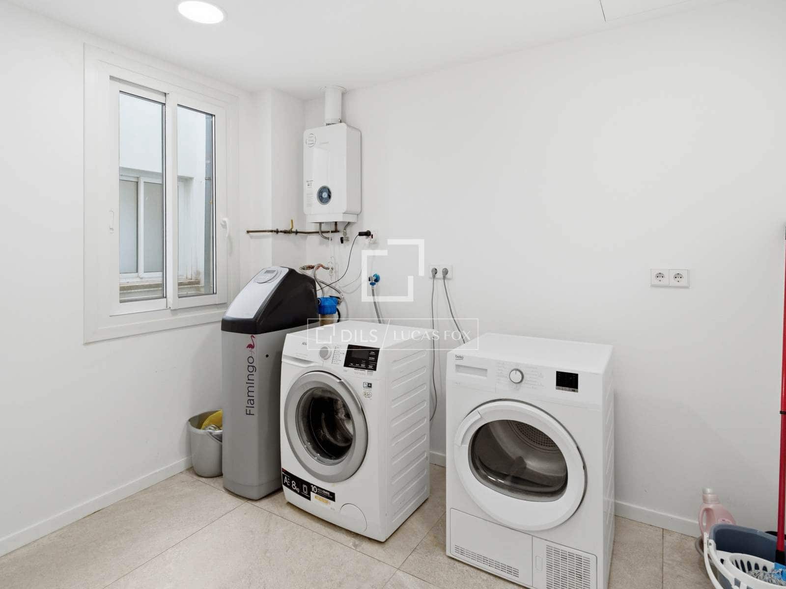 3 bedroom Apartment for rent in Palma de Mallorca - € 3,600 (Ref: 9965669)