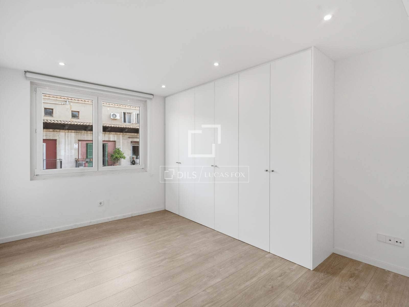 3 bedroom Apartment for rent in Palma de Mallorca - € 3,600 (Ref: 9965669)