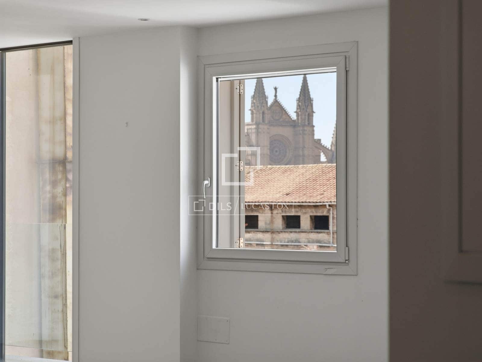 3 bedroom Apartment for rent in Palma de Mallorca - € 3,600 (Ref: 9965669)