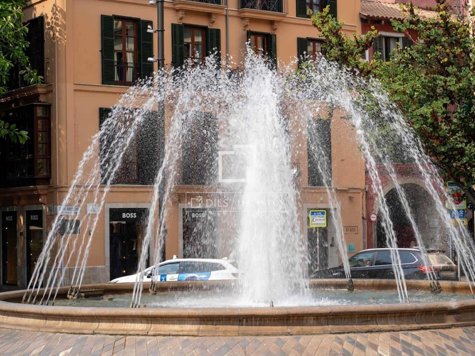 3 bedroom Apartment for rent in Palma de Mallorca - € 3,600 (Ref: 9965669)