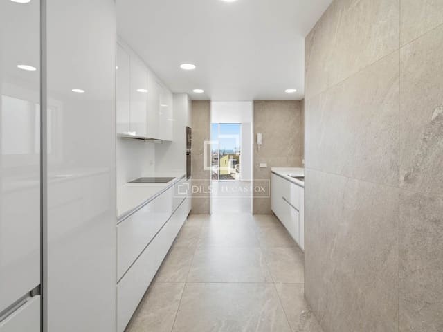 3 sovrum Lägenhet att hyra i Palma de Mallorca - 3 600 € (Ref: 9965669)