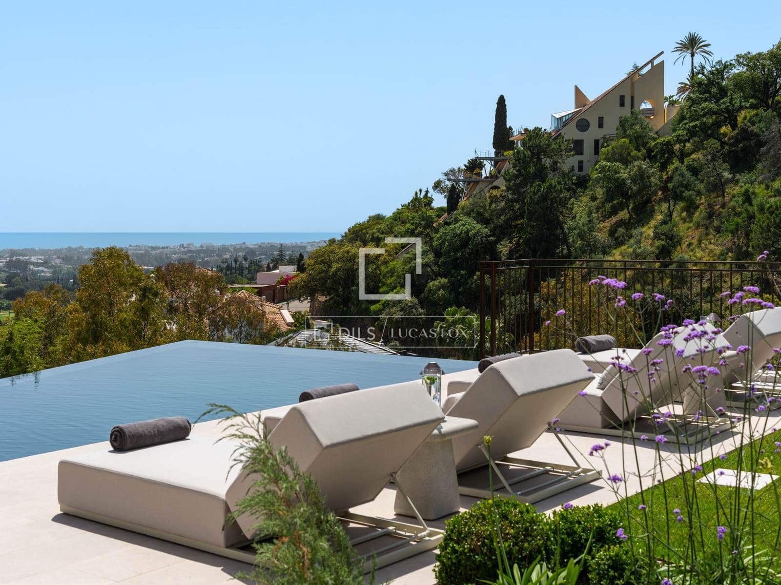 6 bedroom Villa for sale in Marbella with pool garage - € 8,795,000 (Ref: 9965779)