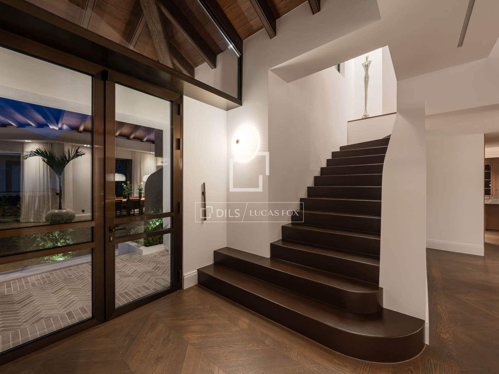 6 bedroom Villa for sale in Marbella with pool garage - € 8,795,000 (Ref: 9965779)