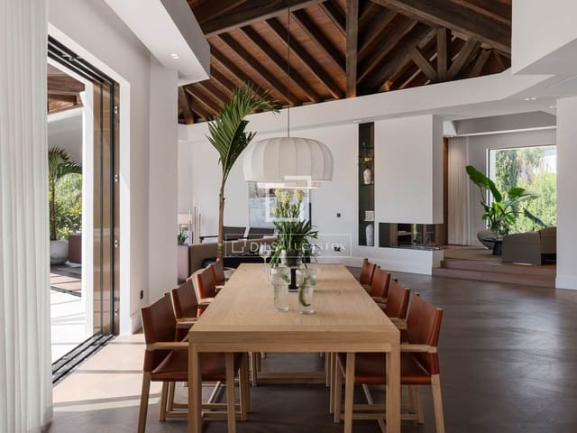 6 bedroom Villa for sale in Marbella with pool garage - € 8,795,000 (Ref: 9965779)