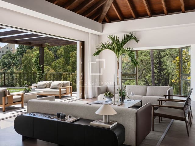 6 bedroom Villa for sale in Marbella with pool garage - € 8,795,000 (Ref: 9965779)
